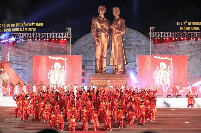 Hàng ngàn võ sinh tham gia đêm khai mạc Liên hoan Quốc tế Võ cổ truyền Việt Nam lần thứ VII- năm 2019